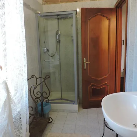 לינה וארוחת בוקר La Giara