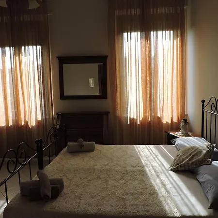 La Giara לינה וארוחת בוקר 3*