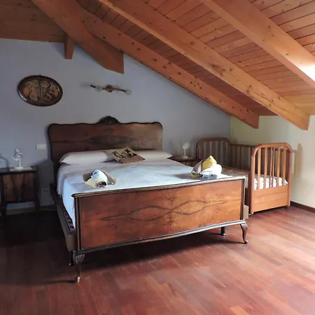 לינה וארוחת בוקר La Giara 3*